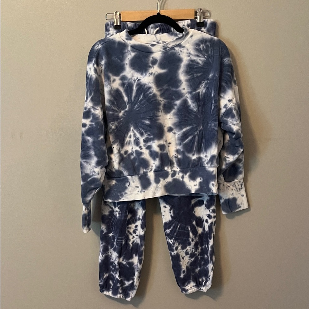 Blue and White Tie-Dye Cropped Sweatshirt Set